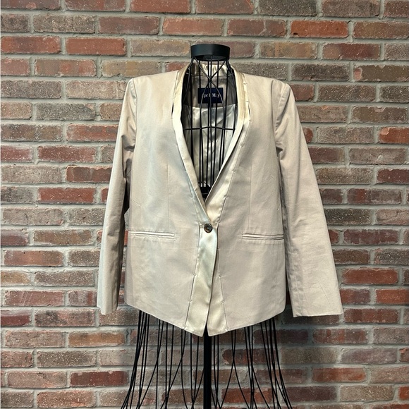 April, May Tan Blazer Size Large - Picture 1 of 8